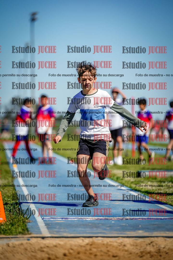 Fotos del salto en largo de varones - U15