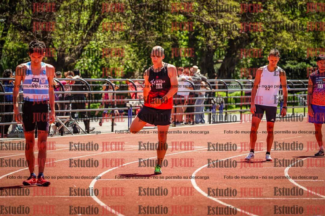 Fotos de los 800 m llanos de varones