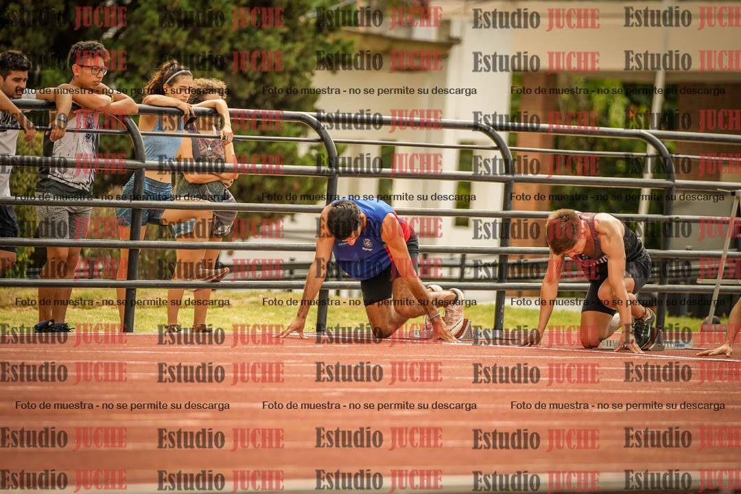 Fotos de los 100 m llanos de varones