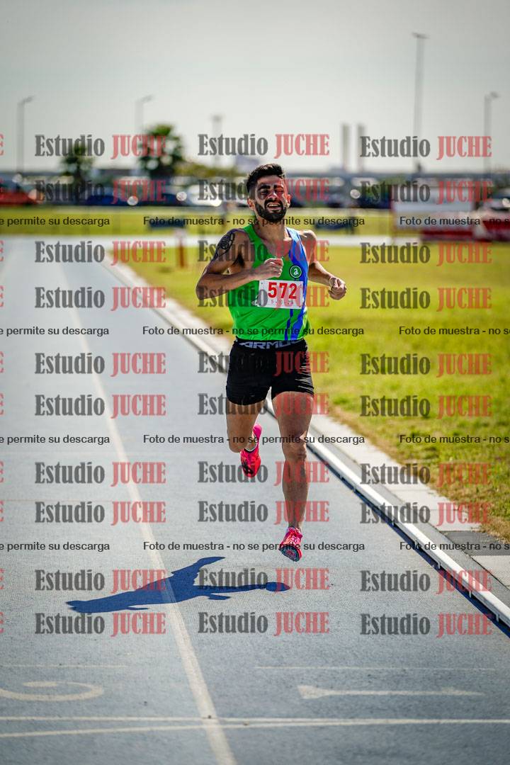 Fotos de los 800 m llanos de varones