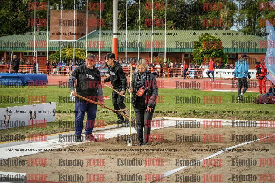 Fotos de algunos extras y podios del día 3