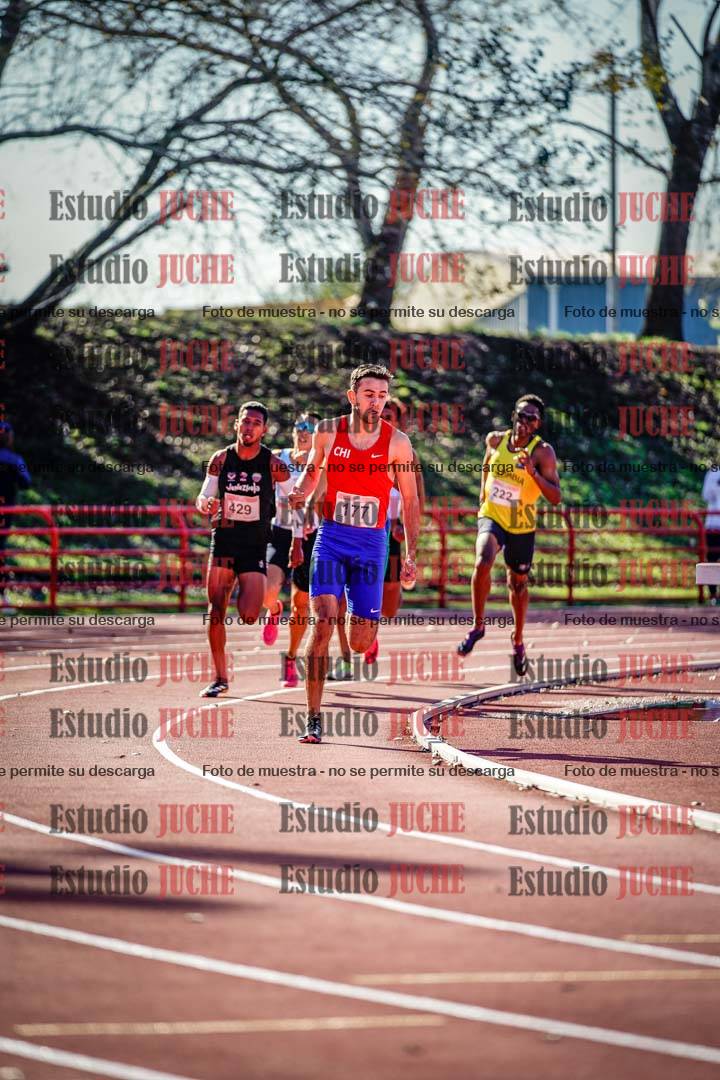 Fotos de los 800 m llanos de varones