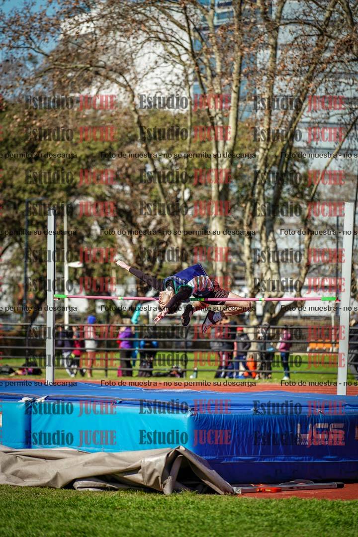 Fotos del salto en alto - todos los grupos