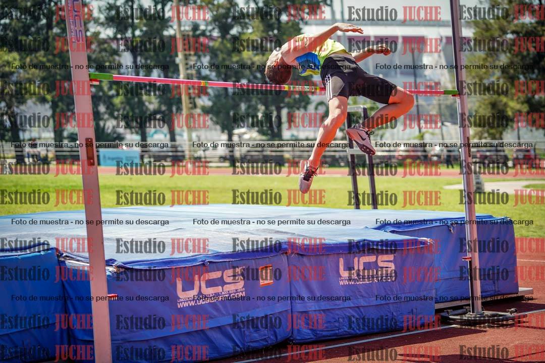 Fotos del salto en alto de varones