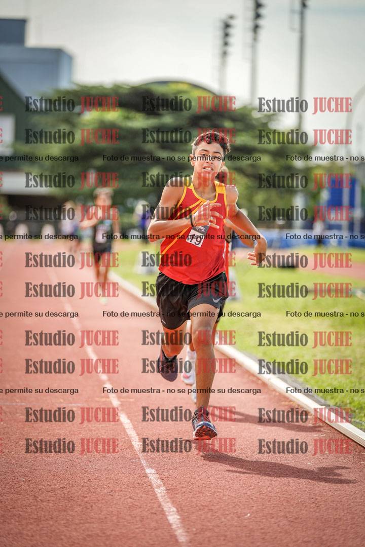 Fotos de los 600 m llanos de varones