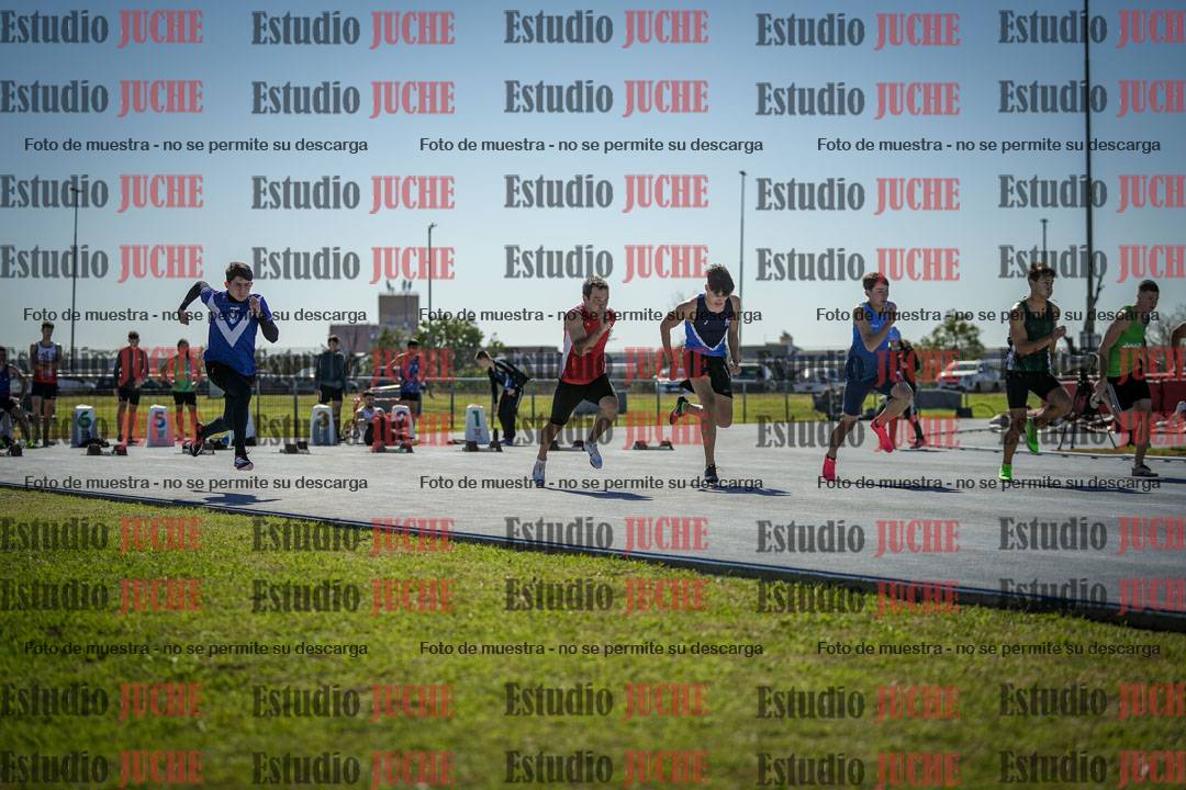 Fotos de los 100 m llanos de varones