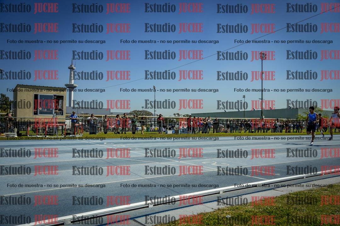 Fotos de los 100 m llanos de varones