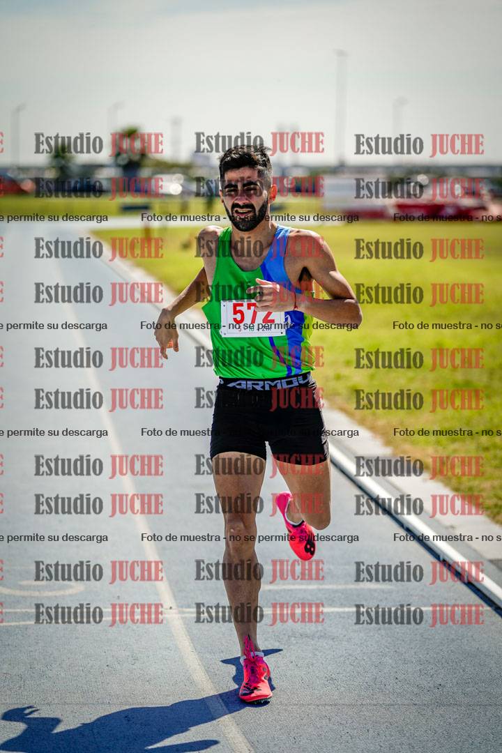 Fotos de los 800 m llanos de varones
