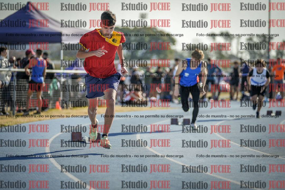 Fotos de los 400 m llanos de varones