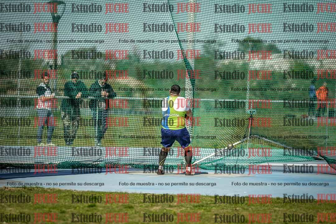 Fotos del lanzamiento de martillo de varones