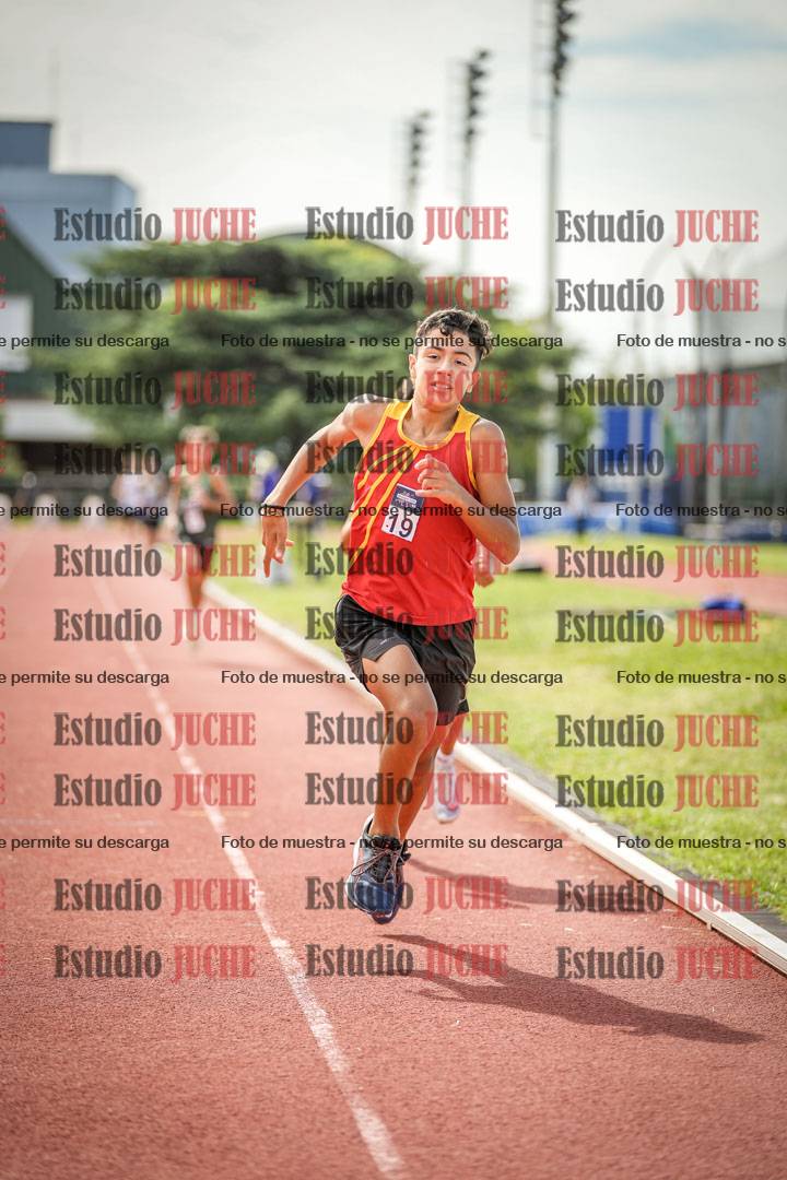 Fotos de los 600 m llanos de varones