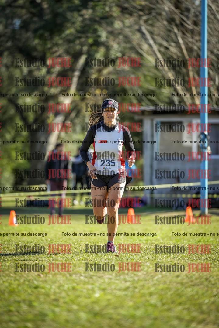 Fotos de la llegada del cross de 6000 m