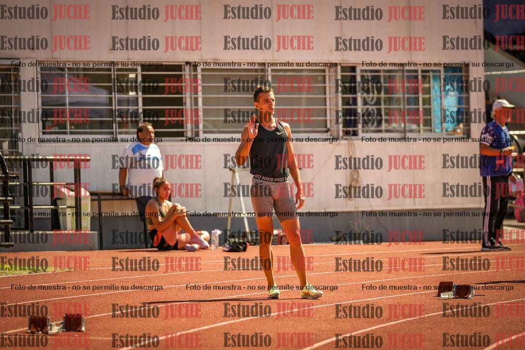 Fotos de los 400 m llanos de varones