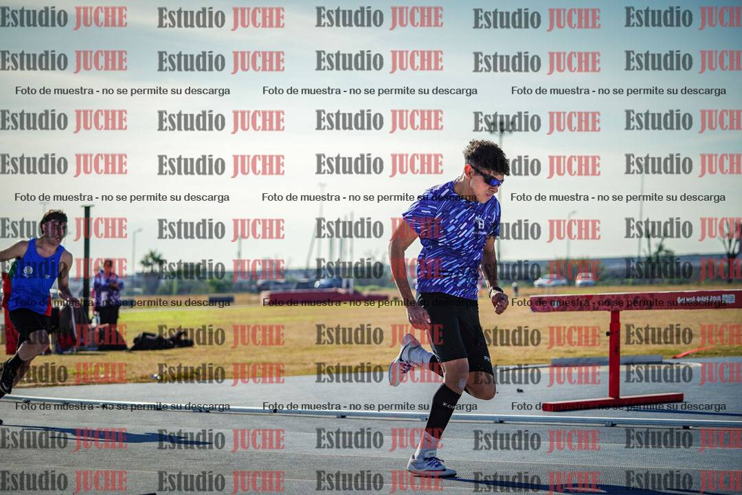 Fotos de los 400 m llanos de varones
