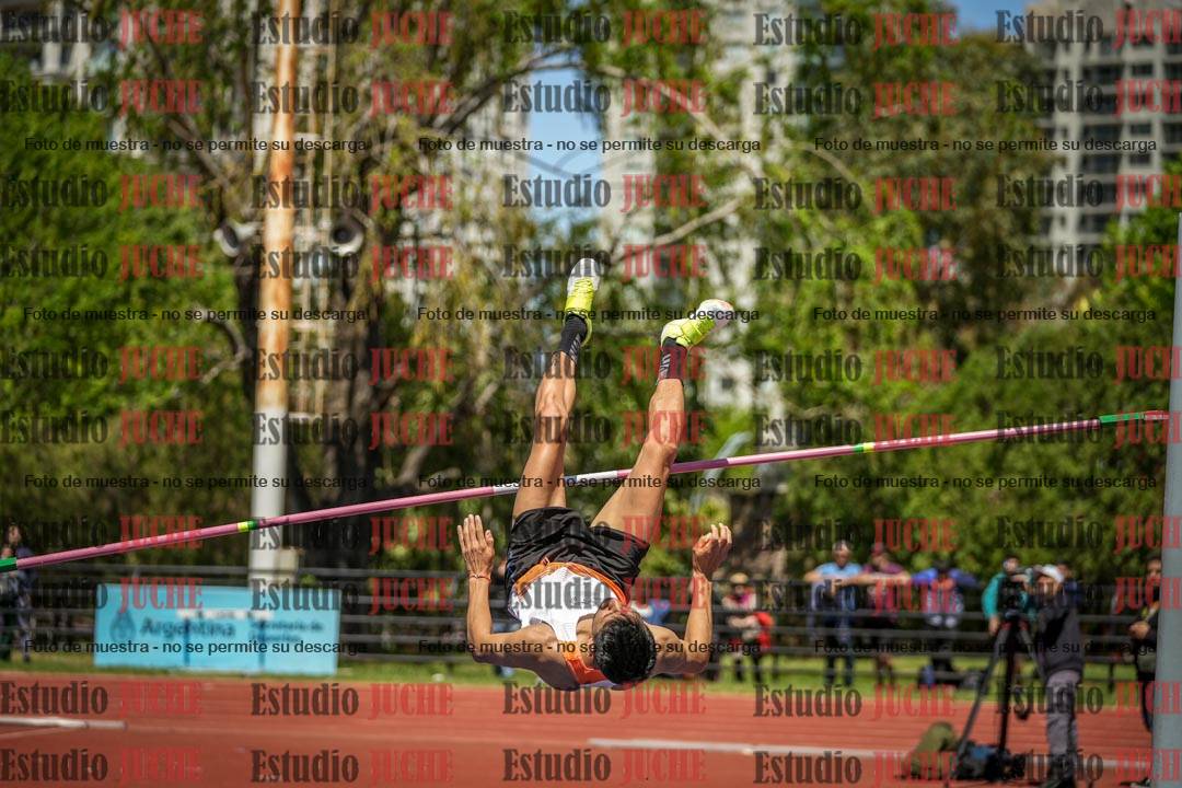 Fotos del salto en alto de varones