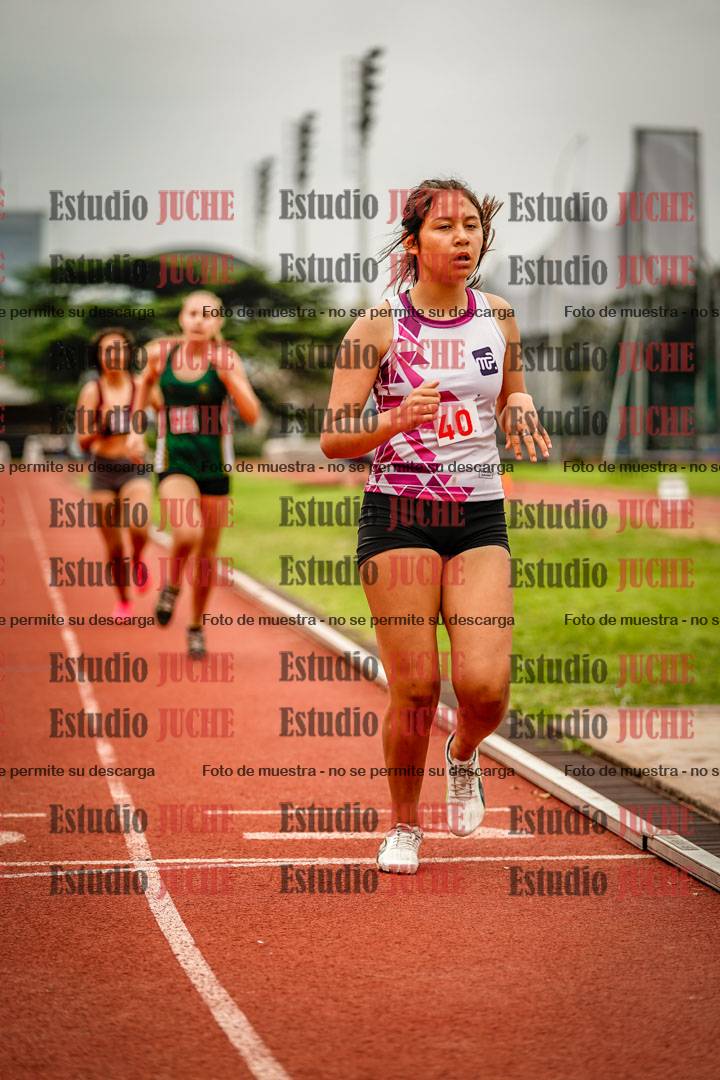 Fotos de los 600 m llanos de mujeres - hexatlón 6