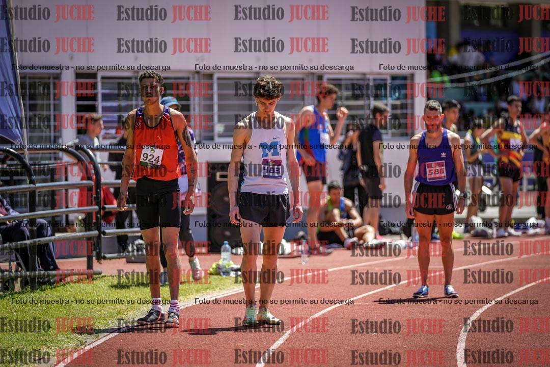 Fotos de los 800 m llanos de varones