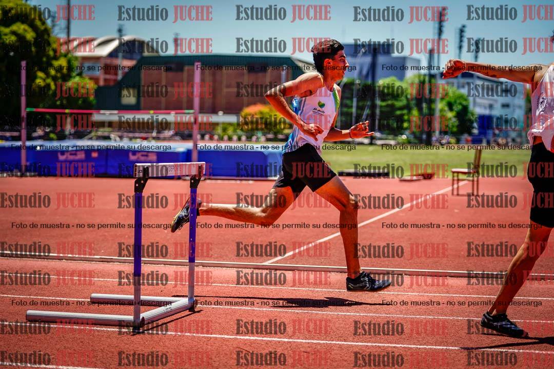 Fotos de los 400 m con vallas de varones