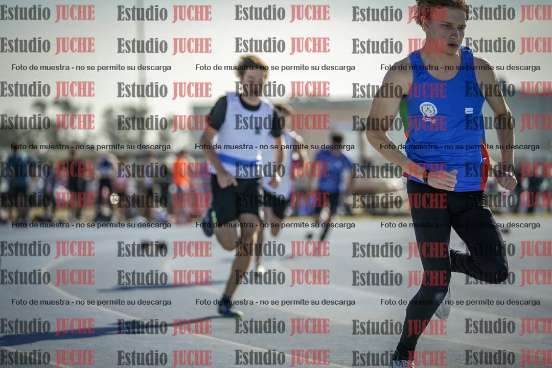 Fotos de los 400 m llanos de varones