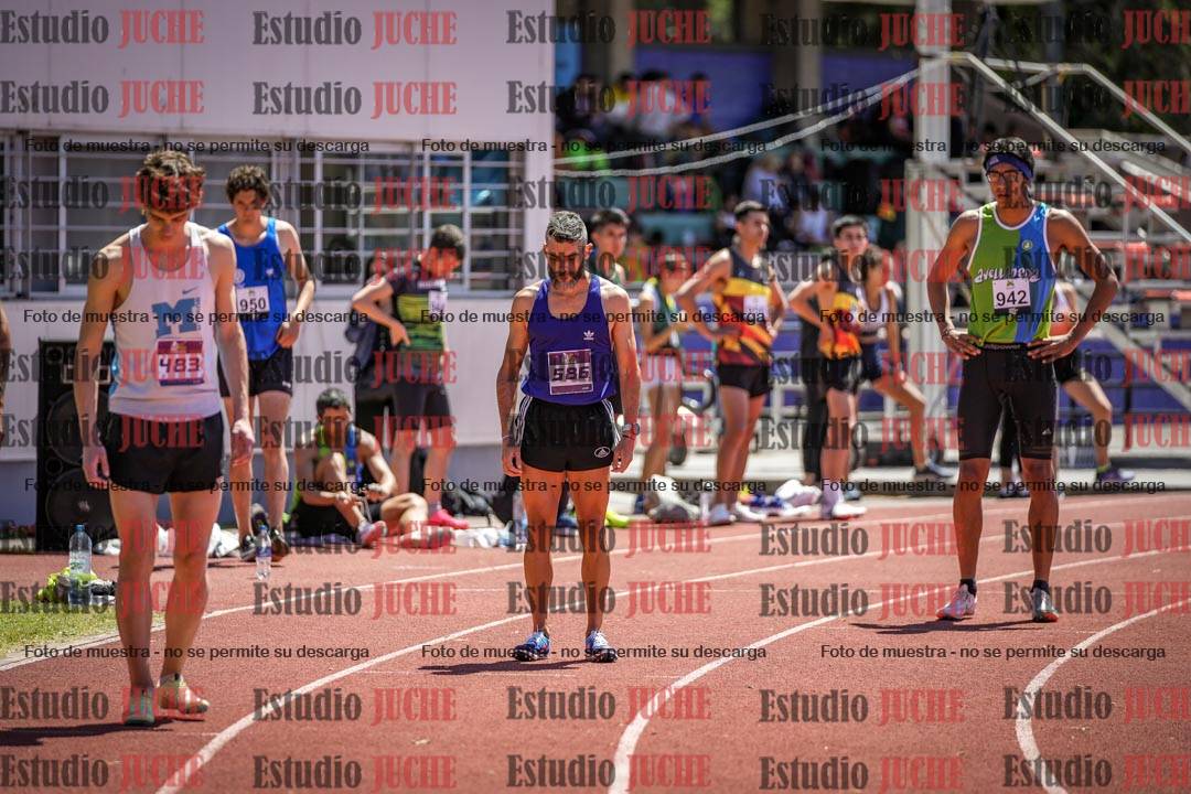 Fotos de los 800 m llanos de varones