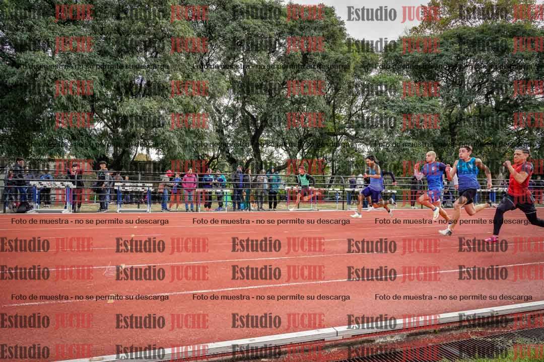 Fotos de los 100 m llanos de varones