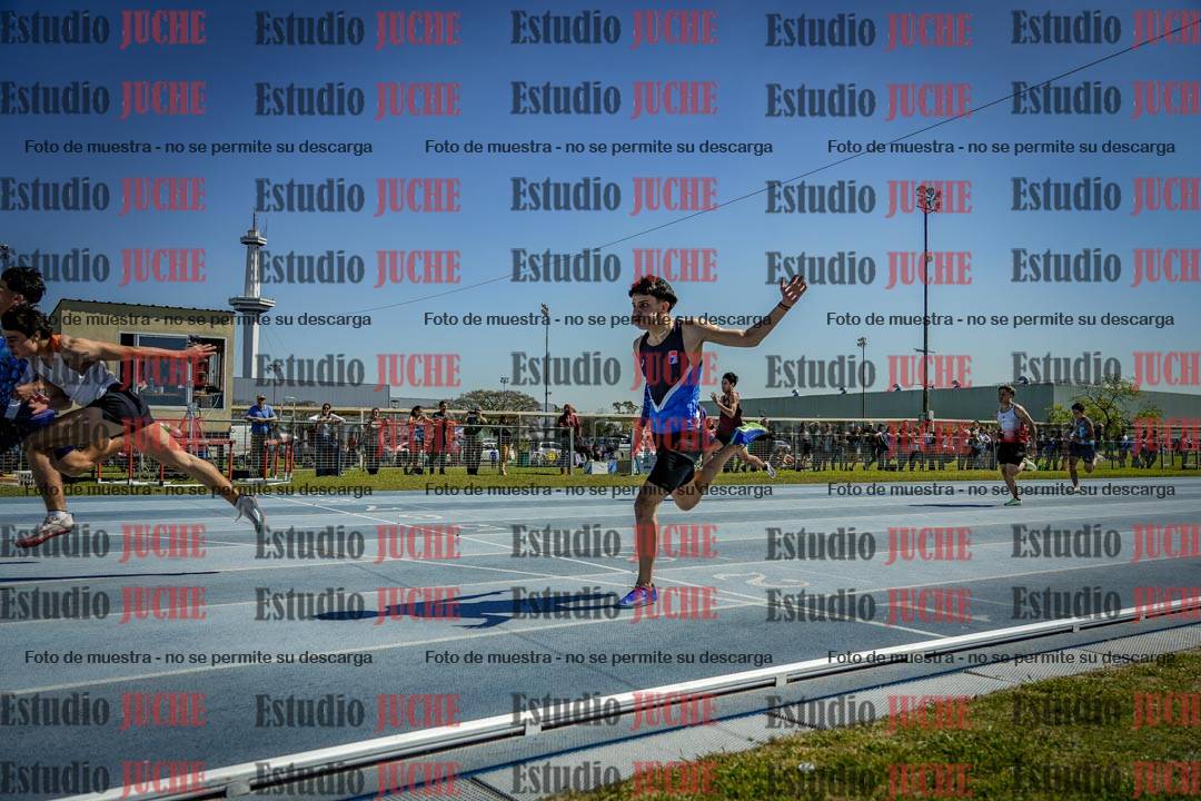 Fotos de los 100 m llanos de varones
