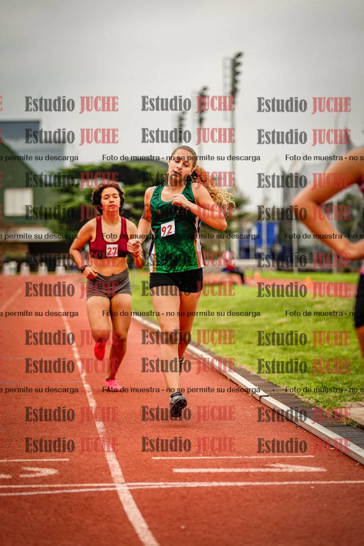Fotos de los 600 m llanos de mujeres - hexatlón 6