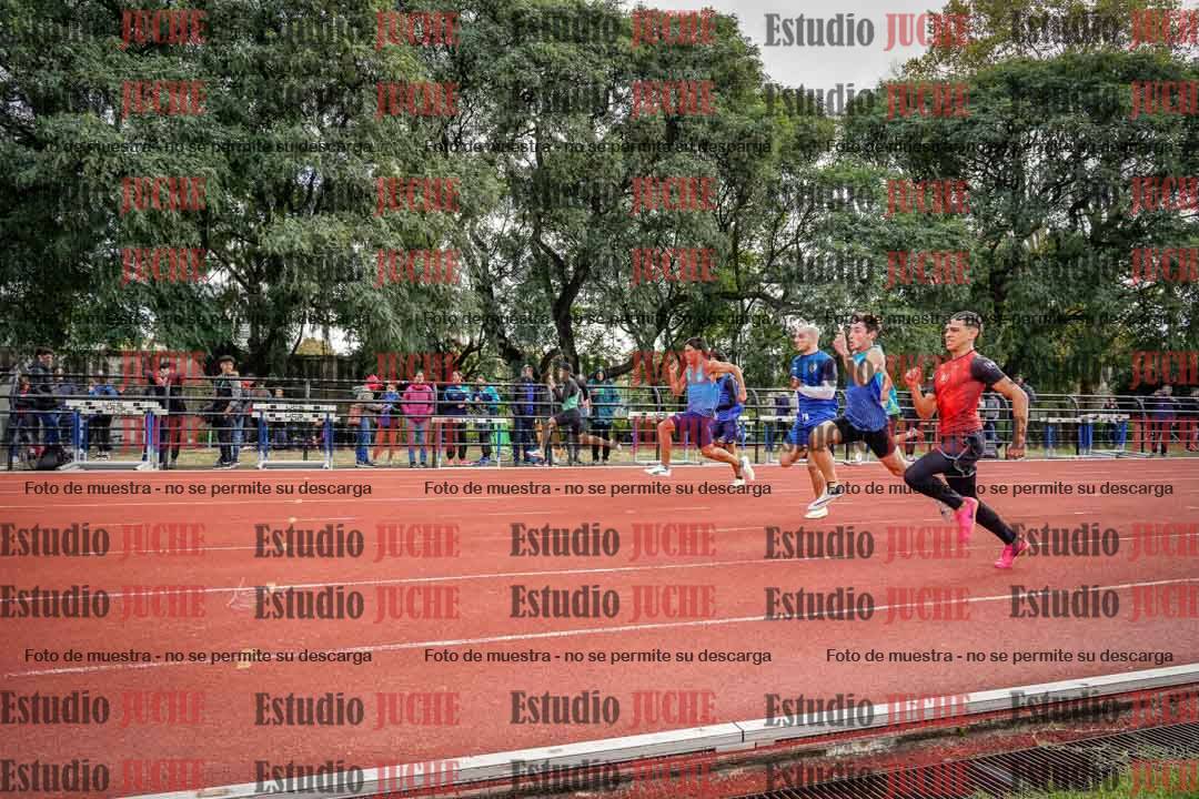Fotos de los 100 m llanos de varones
