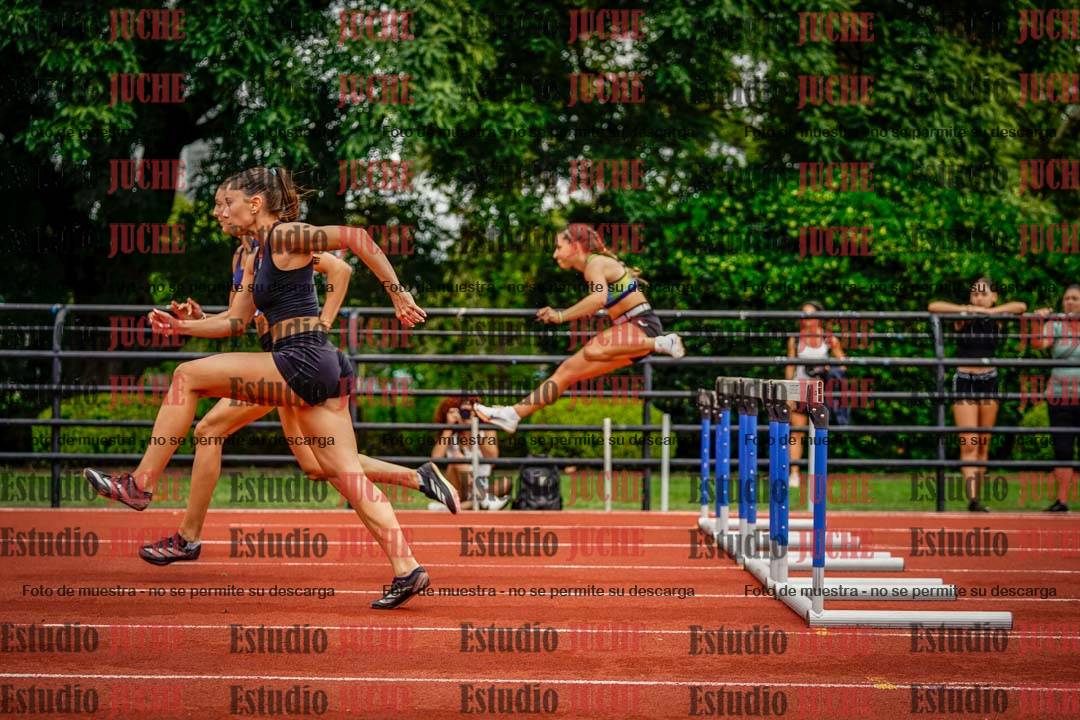 Fotos de los 100 m con vallas de mujeres