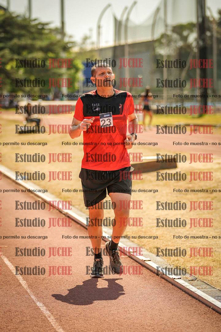 Fotos de los 3000 m llanos de varones