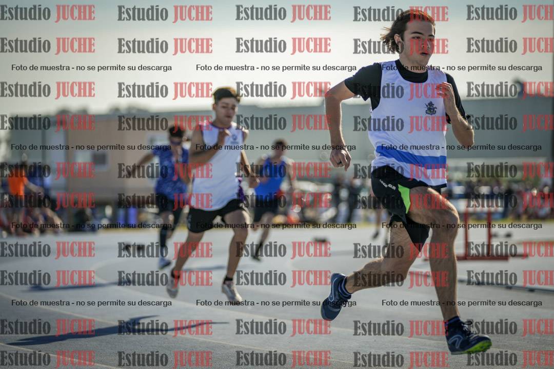 Fotos de los 400 m llanos de varones