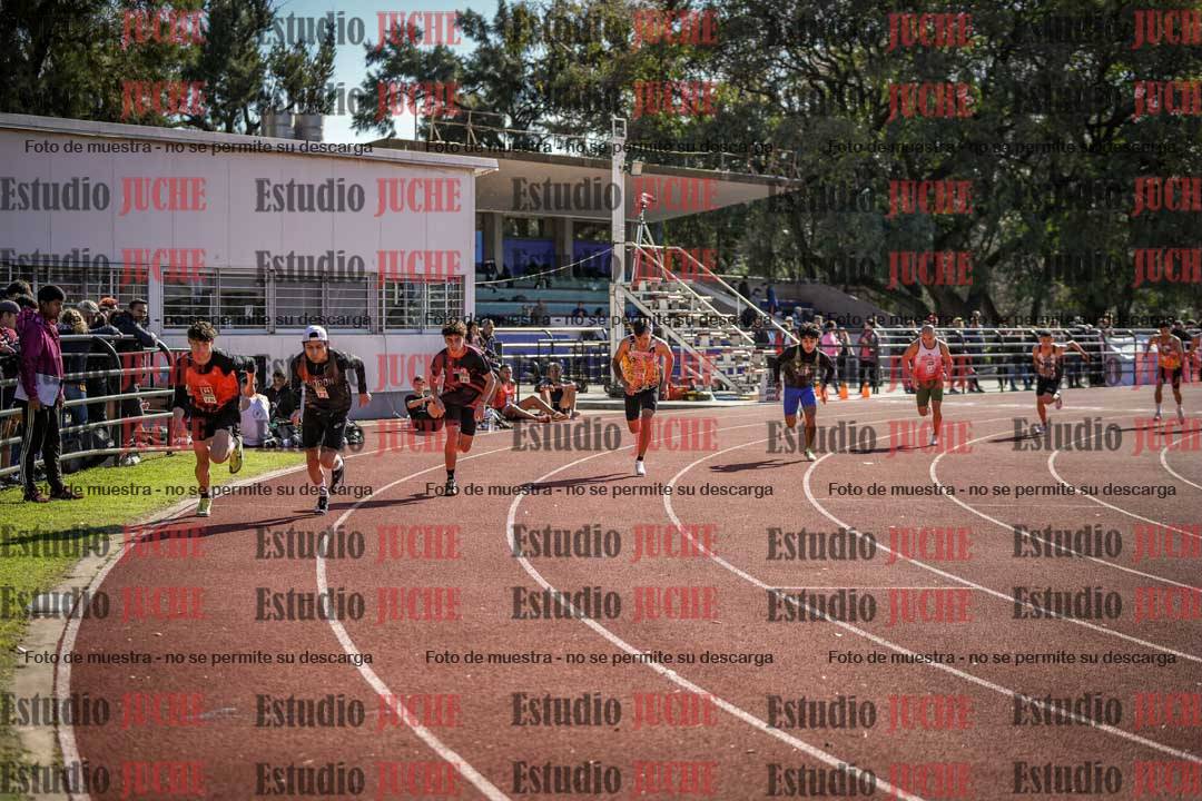 Fotos de los 800 m llanos de varones