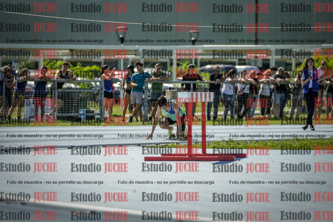 Fotos de los 400 m llanos de varones