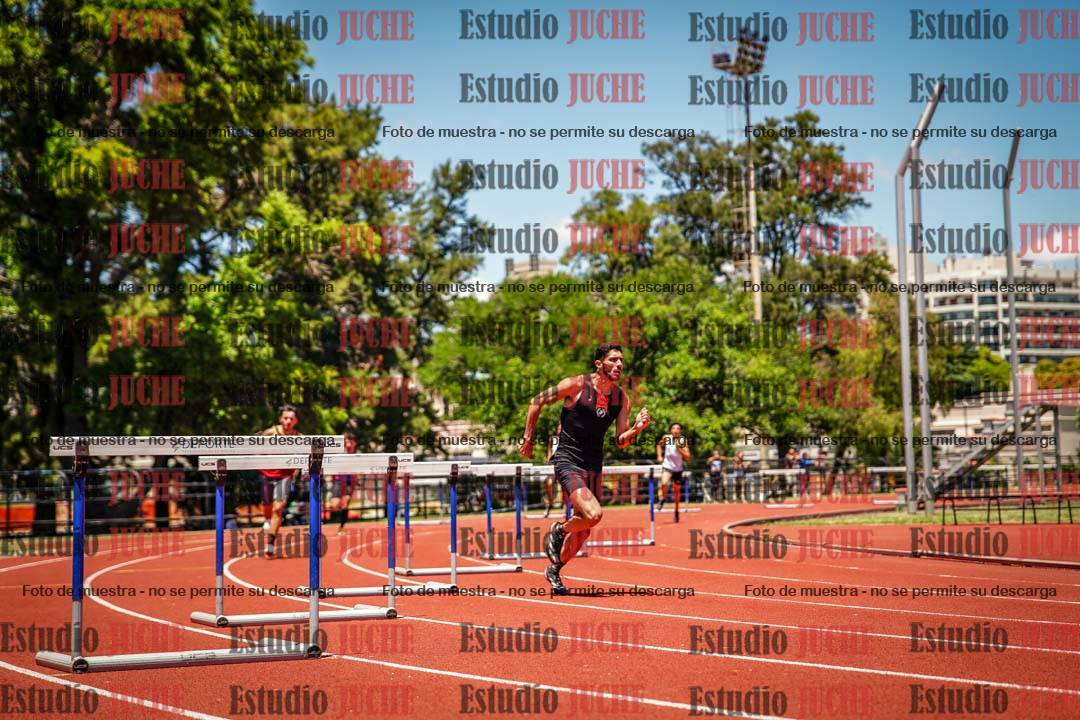 Fotos de los 400 m con vallas de varones