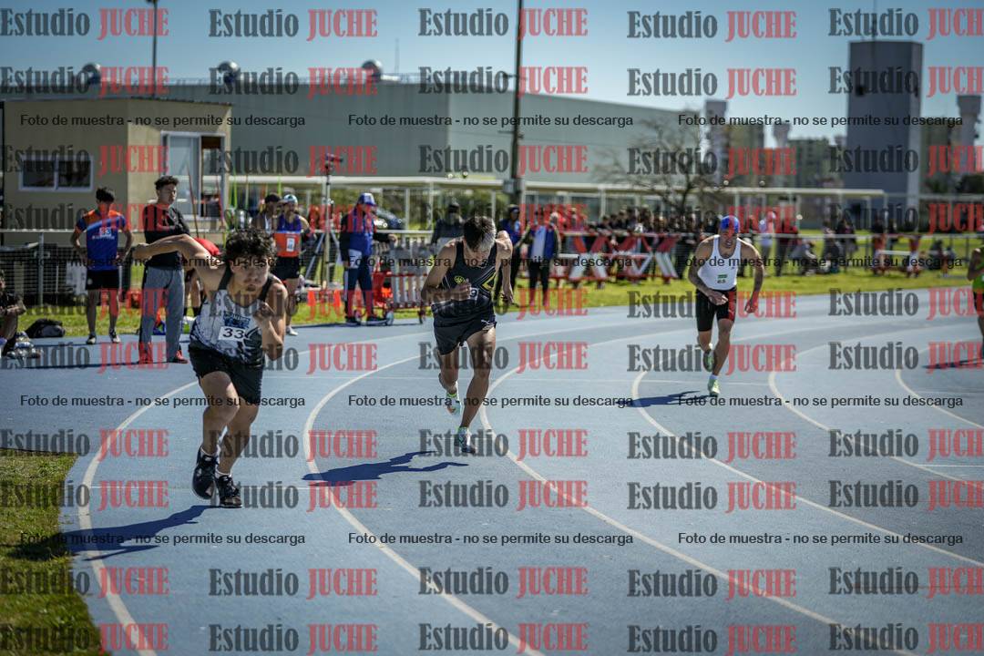 Fotos de los 800 m llanos de varones