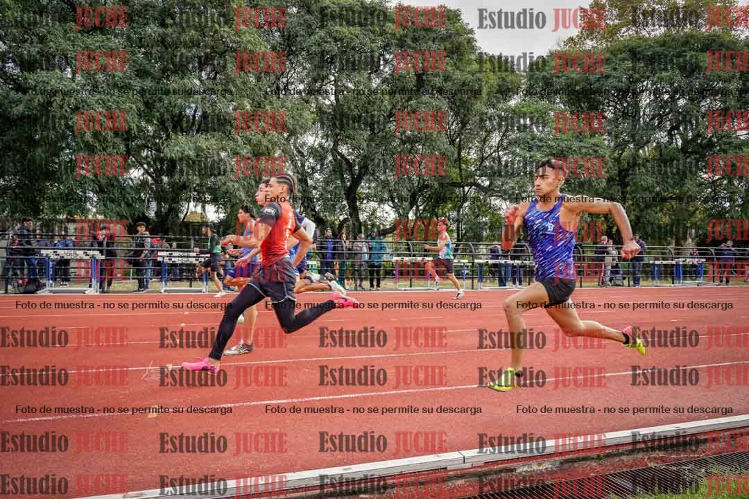 Fotos de los 100 m llanos de varones