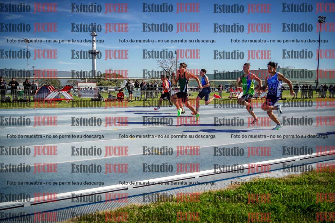 Fotos de los 100 m llanos de varones