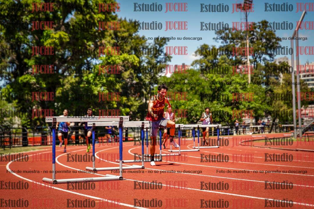 Fotos de los 400 m con vallas de varones