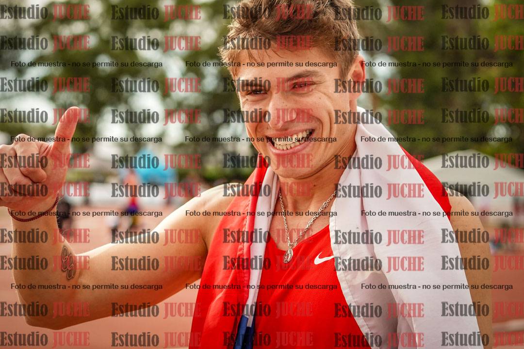 Fotos de algunos extras y podios del día 3