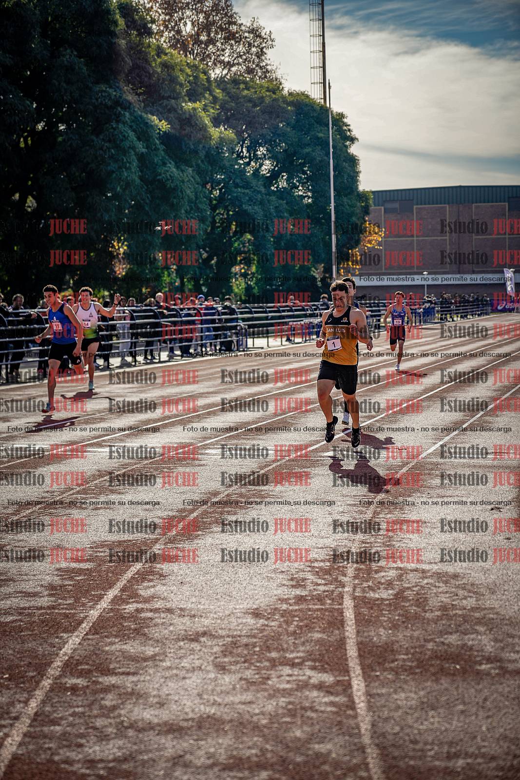 Fotos de los 200 m de varones