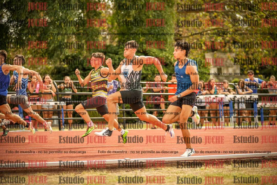 Fotos de los 100 m llanos de varones