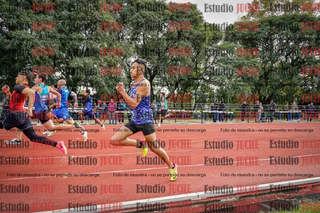 Fotos de los 100 m llanos de varones
