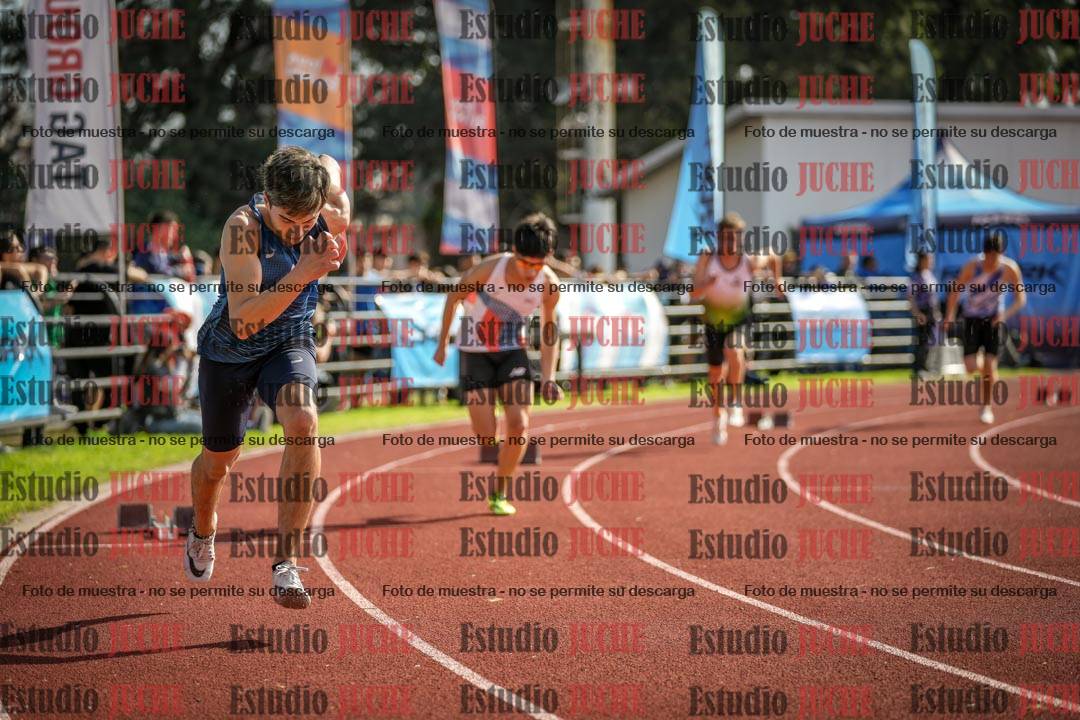 Fotos de los 400 m llanos de varones