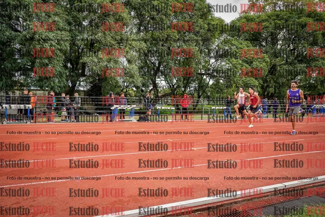Fotos de los 100 m llanos de varones