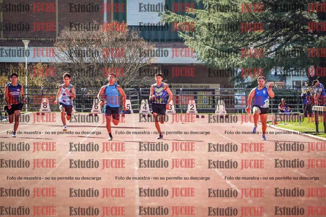 Fotos de los 100 m llanos de varones