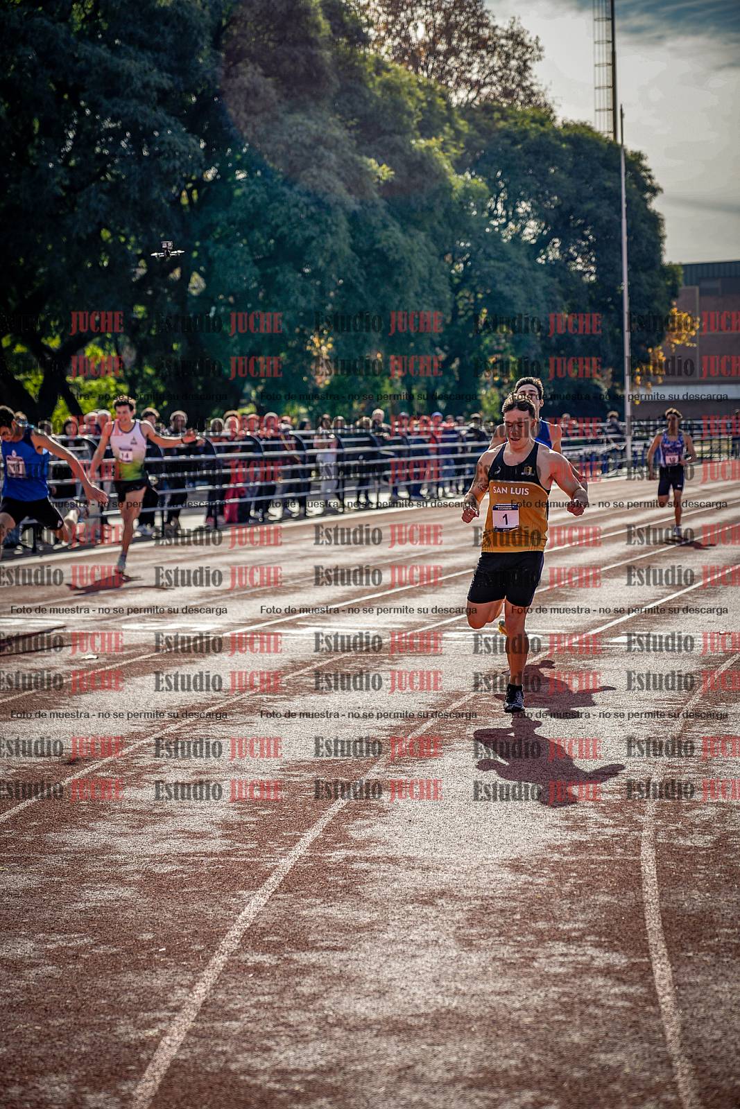 Fotos de los 200 m de varones