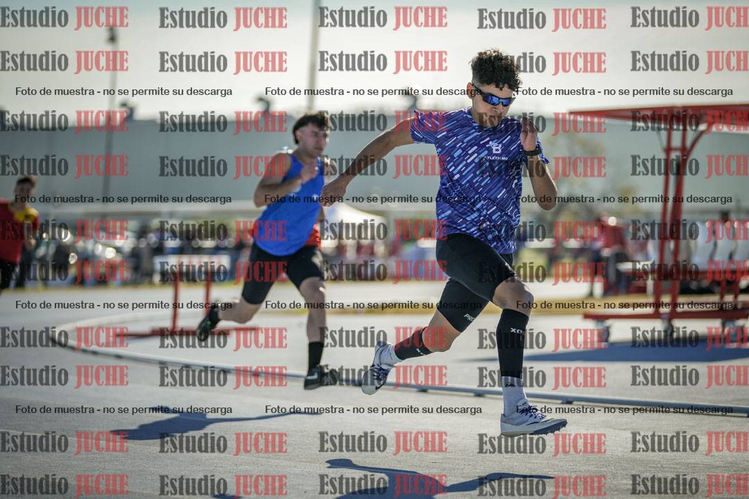 Fotos de los 400 m llanos de varones