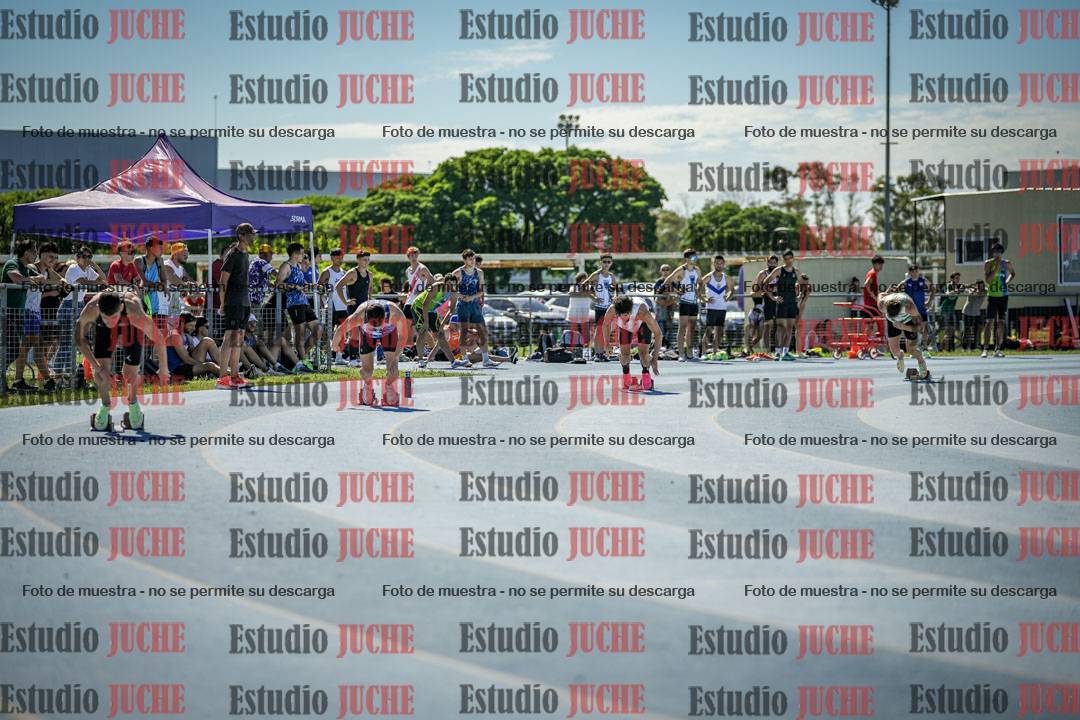 Fotos de los 400 m llanos de varones