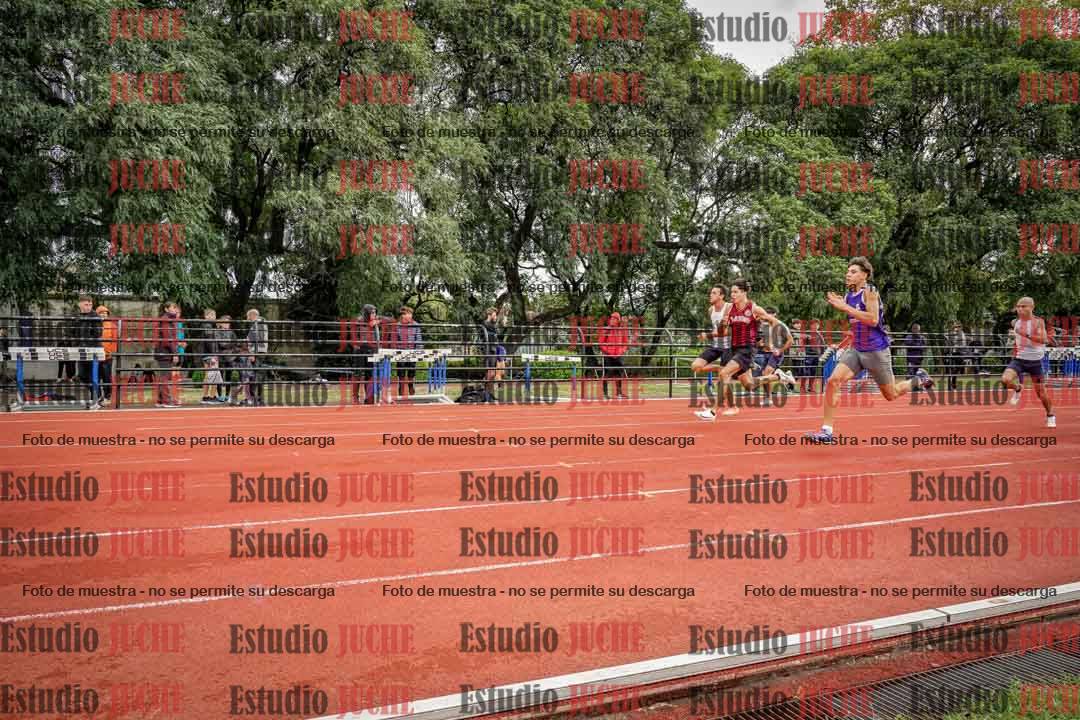 Fotos de los 100 m llanos de varones