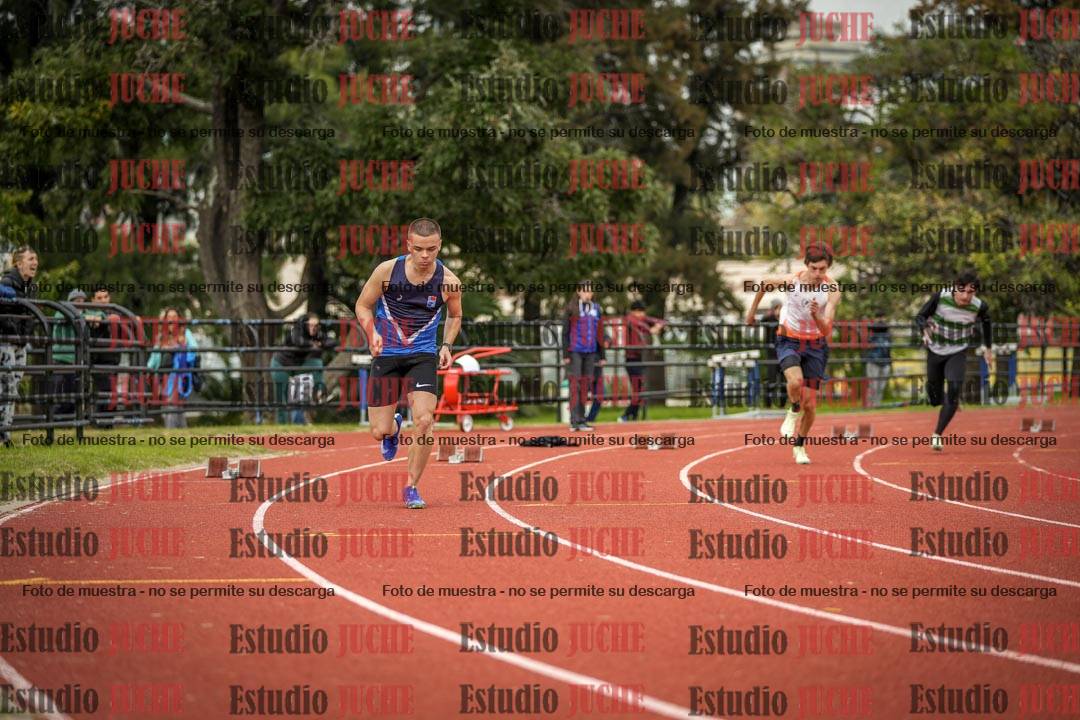 Fotos de los 200 m llanos de varones